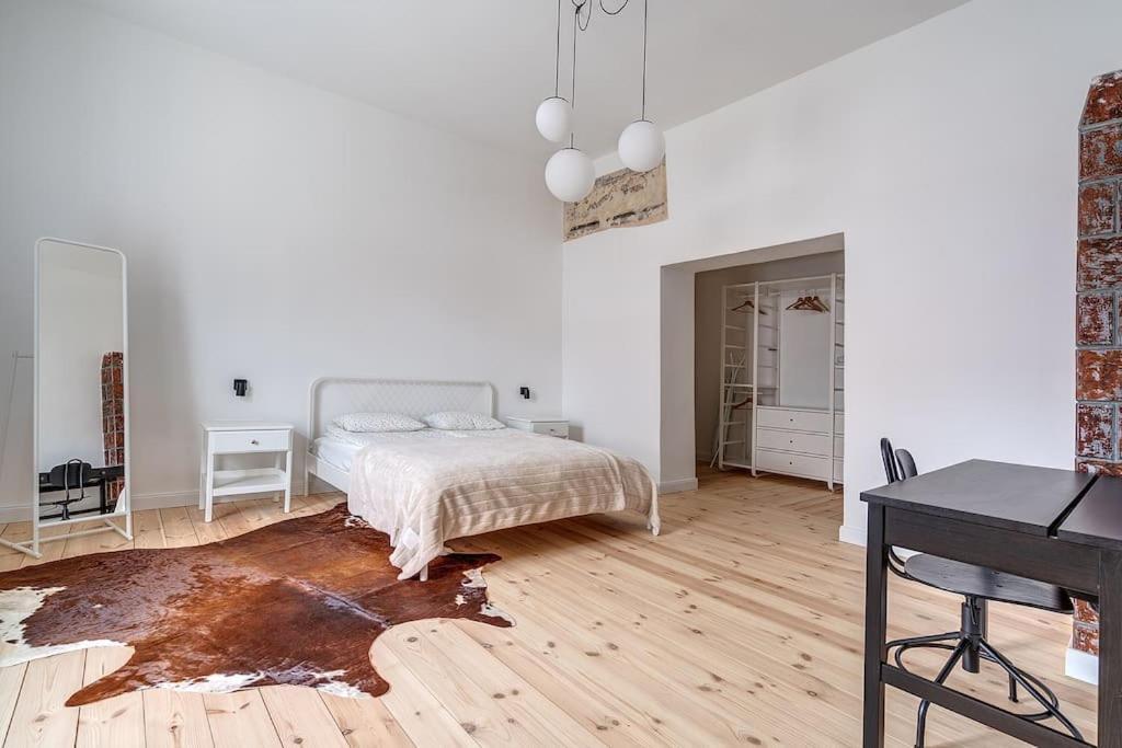 Spacious 2-Bedroom Flat In Old Town By Urban Rent VNO Buitenkant foto