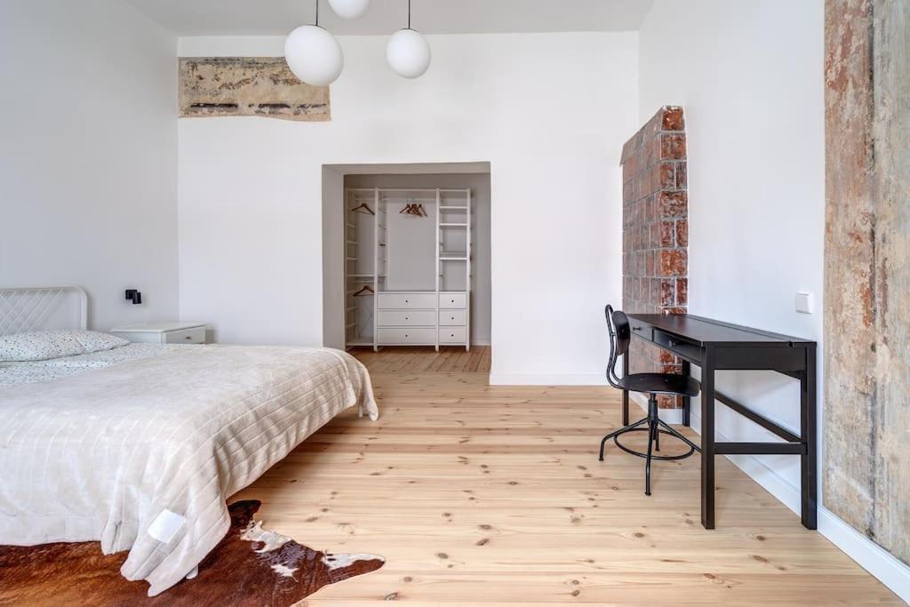 Spacious 2-Bedroom Flat In Old Town By Urban Rent VNO Buitenkant foto