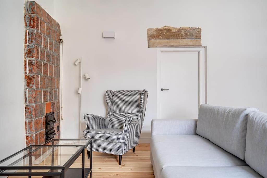 Spacious 2-Bedroom Flat In Old Town By Urban Rent VNO Buitenkant foto