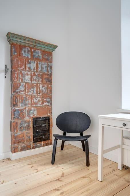 Spacious 2-Bedroom Flat In Old Town By Urban Rent VNO Buitenkant foto