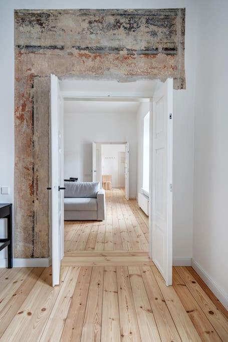 Spacious 2-Bedroom Flat In Old Town By Urban Rent VNO Buitenkant foto