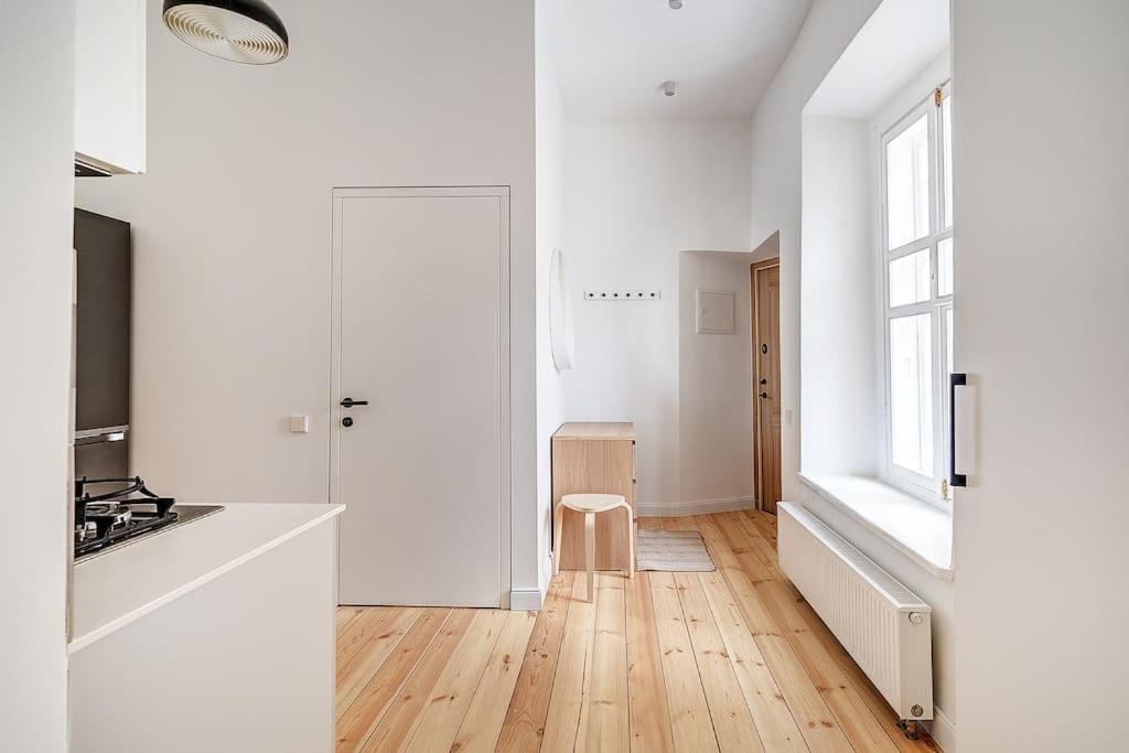 Spacious 2-Bedroom Flat In Old Town By Urban Rent VNO Buitenkant foto
